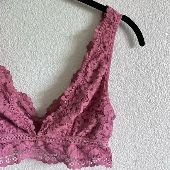 Victoria's Secret Body by Victoria Bralette Small - Picture 3 of 9